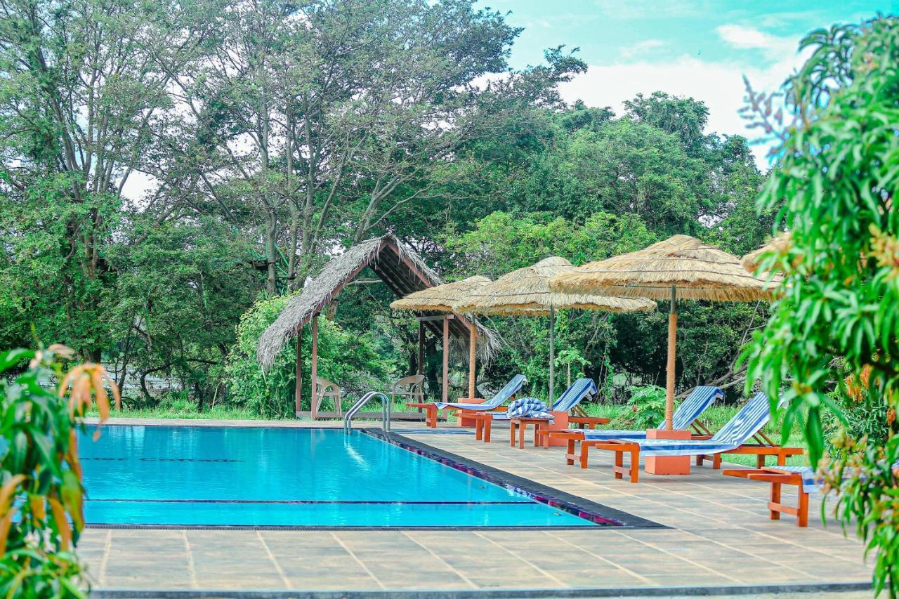 Sigiriya Water Cottage ภายนอก รูปภาพ